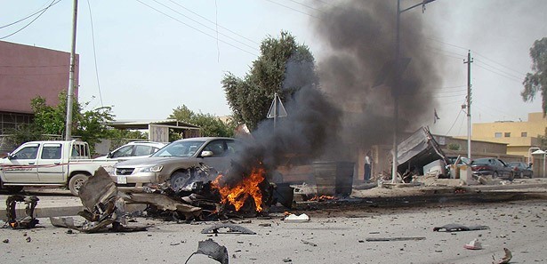 Irak'ta üst üste 20 patlama: 44 ölü