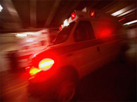 İşçi minibüsü otomobille çarpıştı: 2 ölü 12 yaralı 