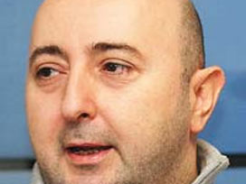 İsmet Berkan Hürriyet'te İsmet Berkan Hürriyet'te