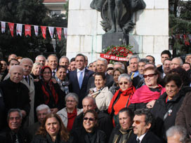 İsmet İnönü Maçka parkında anıldı 