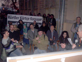 İzmir'de 'Dersimiz Kürtçe' eylemi 