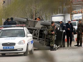 İzmir'de askeri araç kaza yaptı: 2 yaralı 