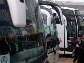 İzmir'de şehirlerarası otobüs biletleri tükendi 
