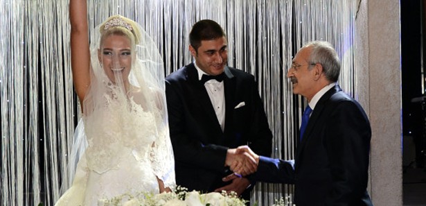 Kılıçdaroğlu nikah şahitliği yaptı 