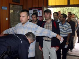 KPSS'de soru başına 333 polis