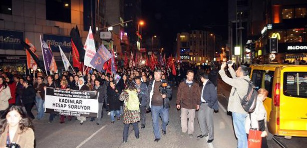 Kadınlara saldırı protesto edildi