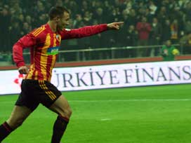 Kadir Has'ta 5 gollü maçın galibi Kayseri 