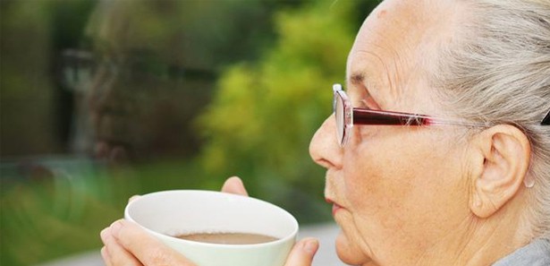 Kahve ve yeşil çay felç riskini azaltıyor 