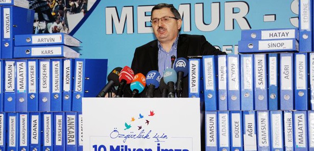 Kamuda başörtüsü için 12 milyon imza toplandı