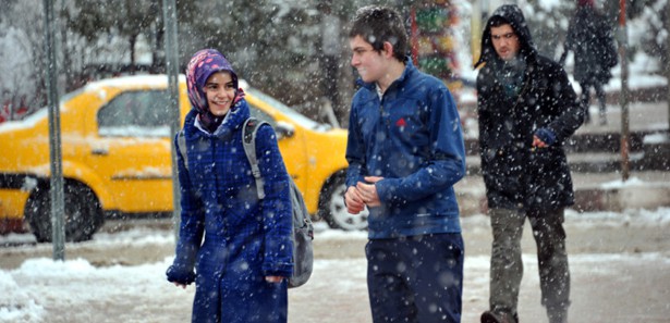 Kar nedeniyle okulların tatil edildiği il ve ilçeler 