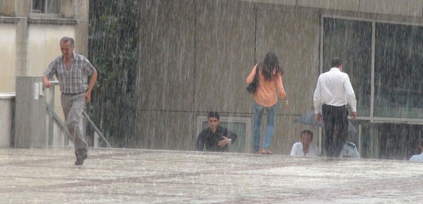 Karadeniz'de 4 ile şiddetli yağış uyarısı 