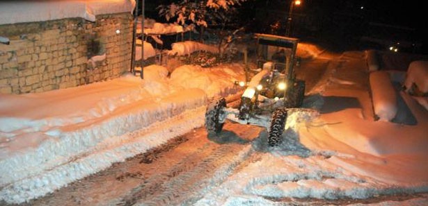 Kayseri eksi 16 derece ile dondu 