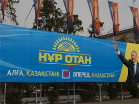 Kazakistan çok partili hayatla tanıştı 