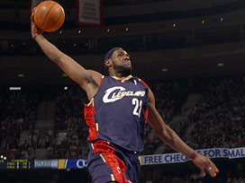 LeBron James'ten inanılmaz basket / 