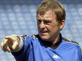 Liverpool'da Hodgson gitti Dalglish geldi 