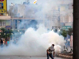 Lokantaya molotoflu saldırıda canını zor kurtardı 