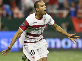 Luis Fabiano yuvaya döndü