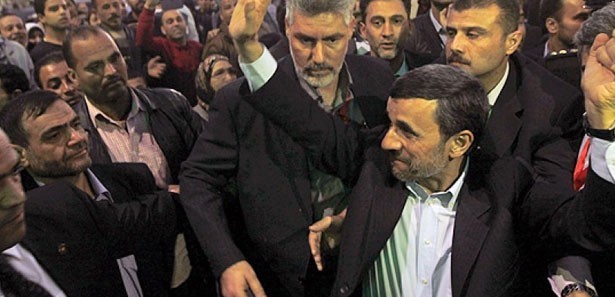 Mısır'da Ahmedinejad'a ikinci saldırı girişimi! 