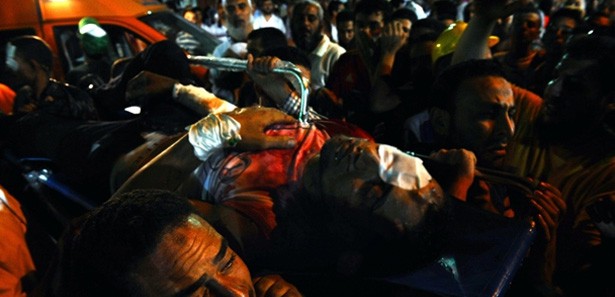 Mısır'da darbeciler katliam yapıyor: 130 ölü 