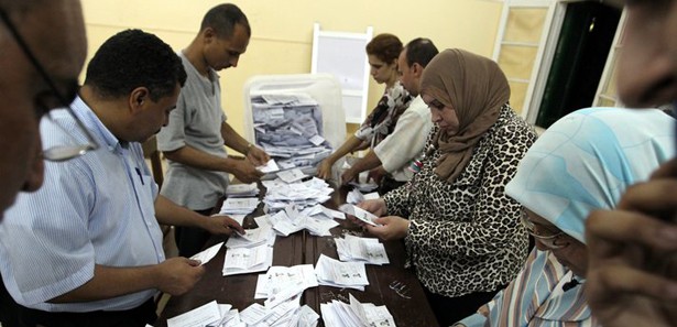 Mısır referandum için sandığa gidiyor 