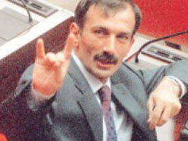 MHP eski milletvekilini dsipline sevk etti
