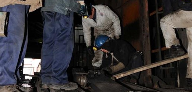 Maden göçüğünde kalan işçi öldü 