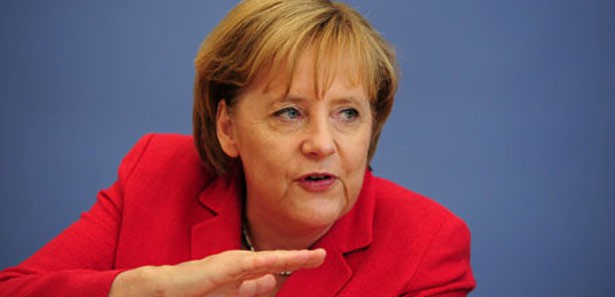 Merkel: Almanlar utanç duymalı 