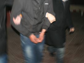 Mersin izin gösteriye katılan 3 kişiye gözaltı 