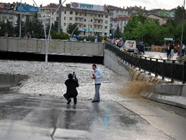 Meteoroloji: Ankara'daki yağmur bir ilk 