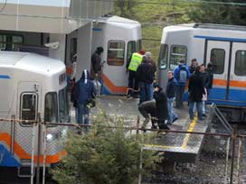 Metro Bayrampaşa'da raydan çıktı / 