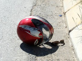 Motosiklet 2 TIR'a çarptı: 1 ölü, 1 ağır yaralı 