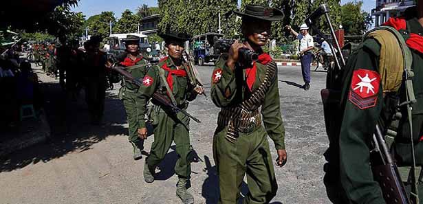 Myanmar'da ordu Meikhtila'yı ele geçirdi 