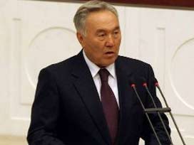 Nazarbayev: Kazakistan hızlı büyüme sürecine girdi 