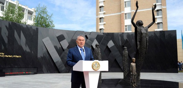 Nazarbayev'in 'çılgın proje'si yeniden gündemde 
