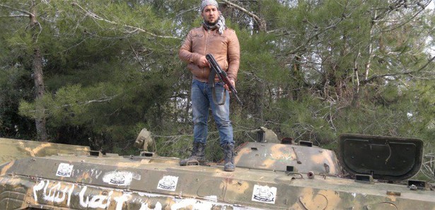 Nusra, PYD'ye karşı saldırıya geçti 