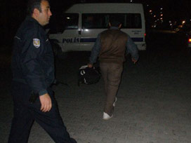Öğrenci valizi bomba paniği yaşattı