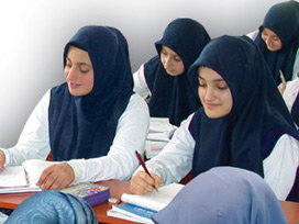 Okulda 5. sınıflara başörtüsü reformu