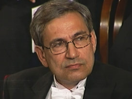 Orhan Pamuk: İslamiyet´i sorun görüyorlar 