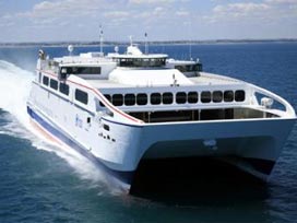 Osmangazi feribotu Libya'da yolcu alıyor 