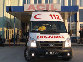 Otomobil kamyona çarptı: 2 ölü