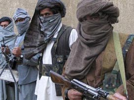 Pakistan'da 12 taliban öldürüldü 
