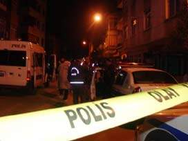 Polis otosu kazaya karıştı: 4 yaralı 