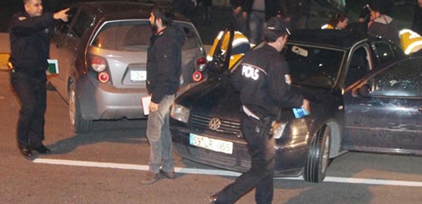 Polisle çatışan hırsızlar yakalandı