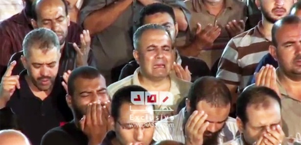 Rabia Meydanı'nda ağlatan Kadir Gecesi duası 