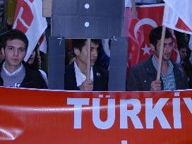 Rasmussen'in Türkiye ziyaretine protesto 