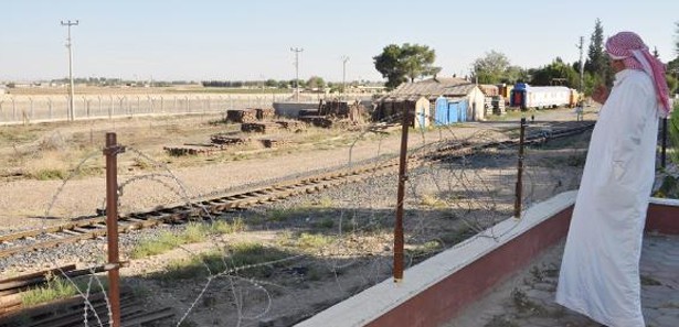 Rasulayn'da çatışma, Ceylanpınar'da tedirginlik