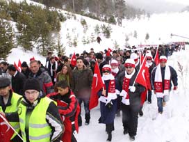 Rizeliler, şehitleri anmak üzere yol çıktı 