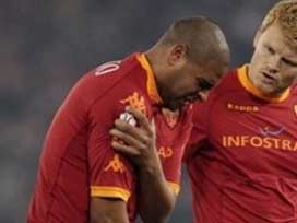 Roma'da Adriano'nun kolu kırıldı 