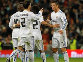 Ronaldo'dan 3 gol, 1 asist / 