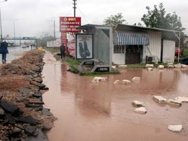 Sağanak şiddetini artırdı: 1 ölü, 1 kayıp 